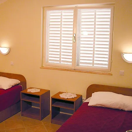 Antonio Apartments Trogir Room photo