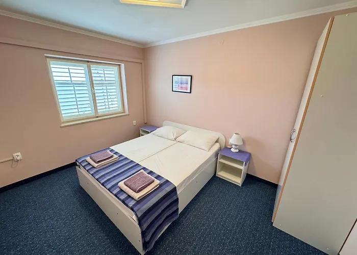 Antonio Apartments